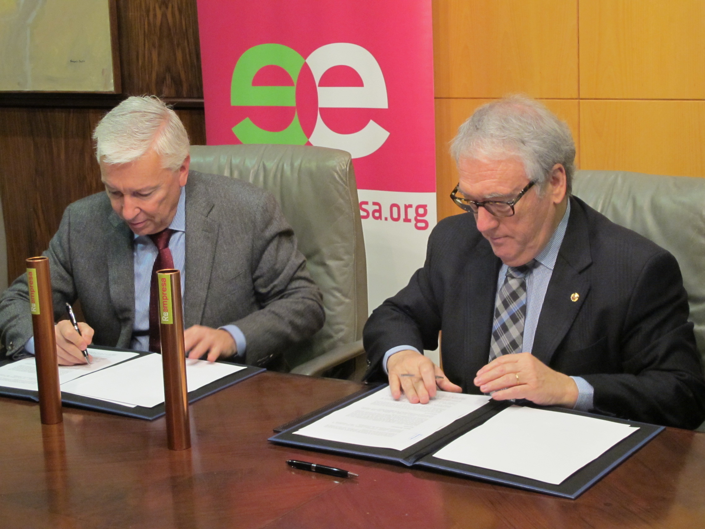 La-Diputacio-de-Tarragona-i-Cecot-refermen-el-compromis-amb-el-mon-empresarial-amb-un-nou-conveni-per-consolidar-el-projecte-Reempresa.jpg